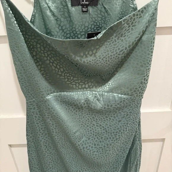 Lulu’s Sage Green Satin Jacquard Cowl Neck Midi Dress. - Picture 4 of 7